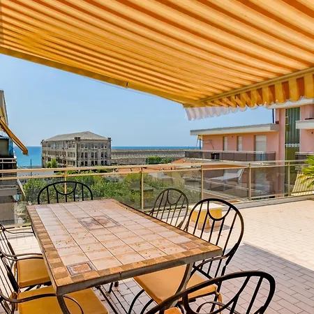 Apartment Rivierarent Sea Terrace