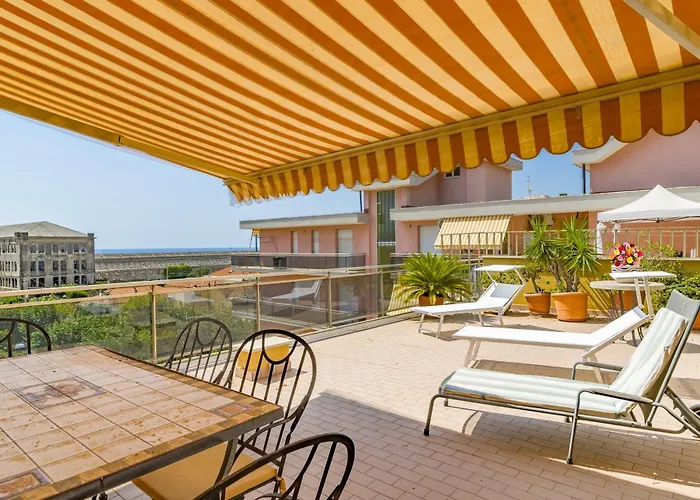 아파트 Rivierarent Sea Terrace *