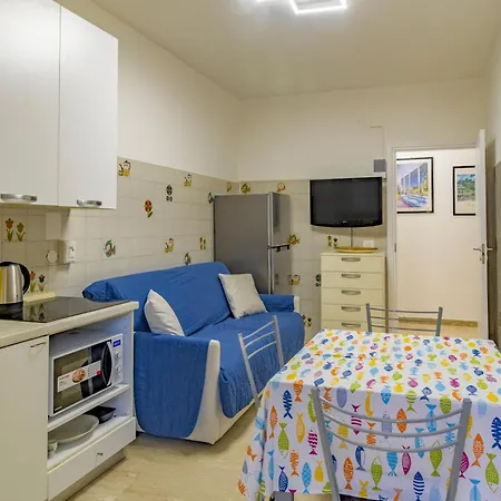 Rivierarent Sea Terrace Appartamento *